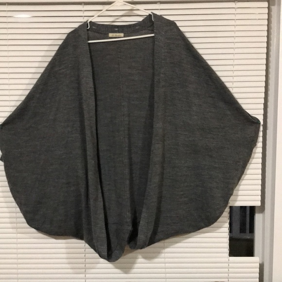 Vintage La Florentino Gray Cape with removable Faux Fox fur collar - Picture 3 of 6